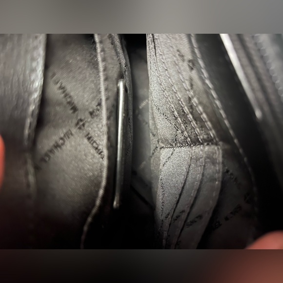 Michael Kors Black and White Crossbody Bag - Picture 5 of 9